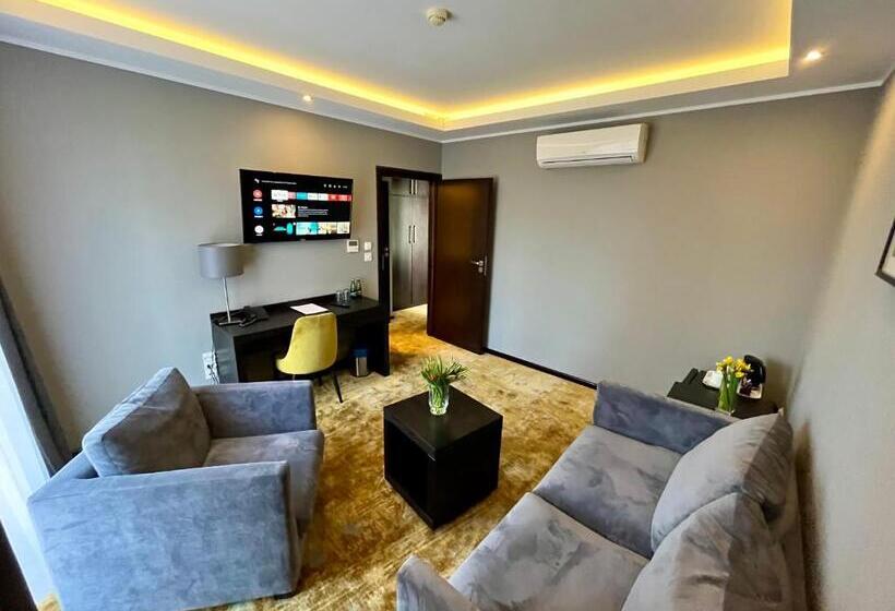 스위트, Malta Premium