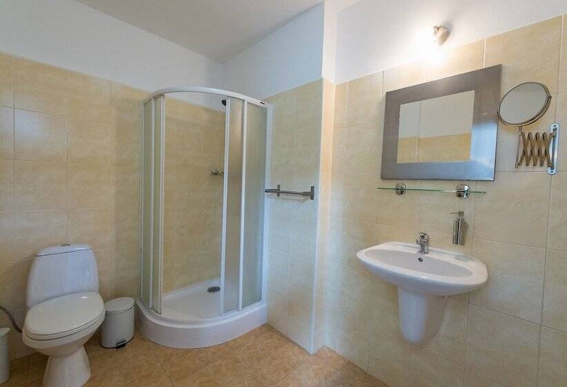 豪华套房, Penzion Zamecka Zahrada