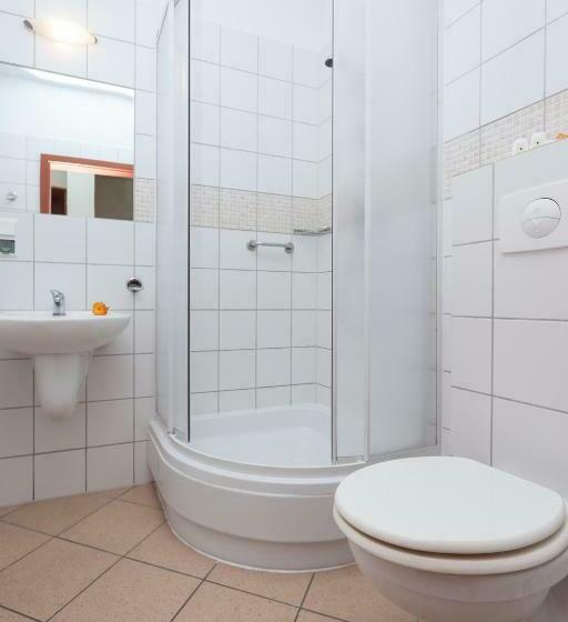 غرفة قياسية مزوَّدة بشُرفة, Rezydencja Bielik