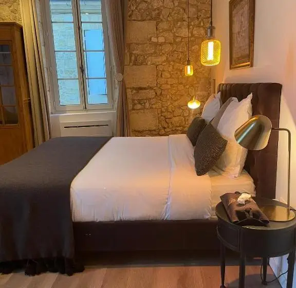 デラックスルーム, La Maison Du Clocher