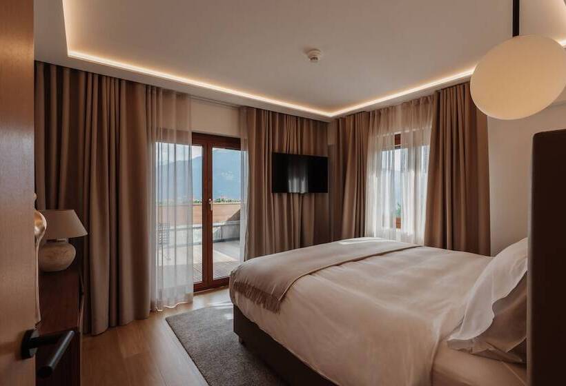 اتاق استاندارد با چشم‌انداز کوهستان, Panorama