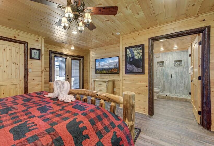小室, Waldens Creek Lodge