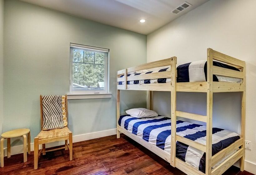 Дом 1 Спальня, Amachen Cabin   Pet & Family Friendly   Woof Woof!