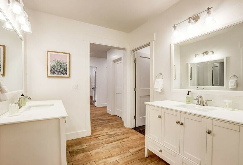 Дом 1 Спальня, Amachen Cabin   Pet & Family Friendly   Woof Woof!