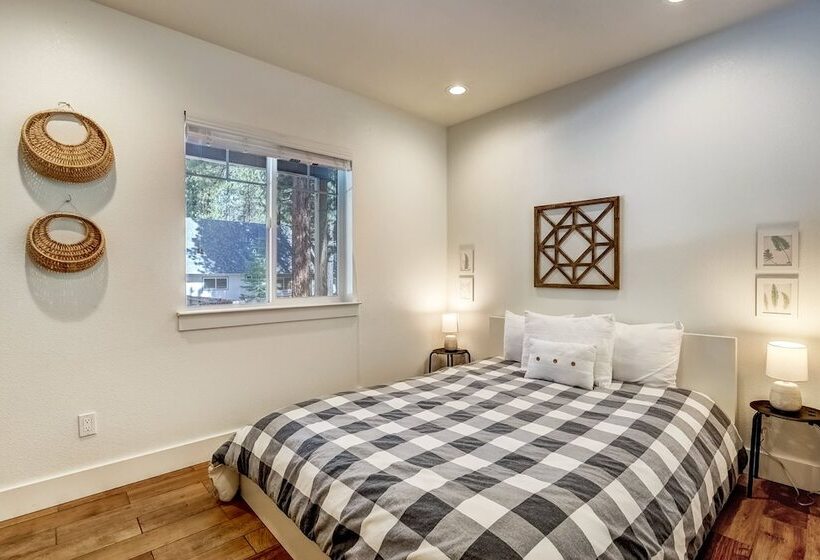 Дом 1 Спальня, Amachen Cabin   Pet & Family Friendly   Woof Woof!