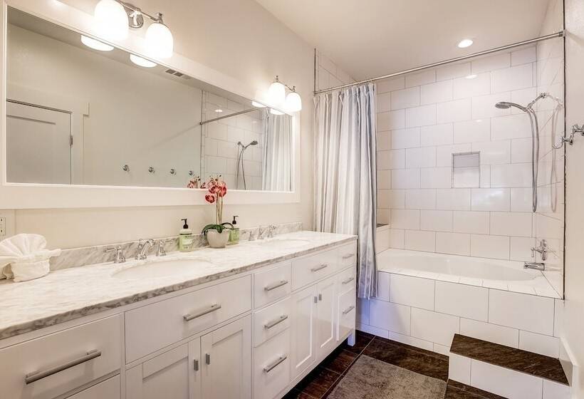 Дом 1 Спальня, Amachen Cabin   Pet & Family Friendly   Woof Woof!