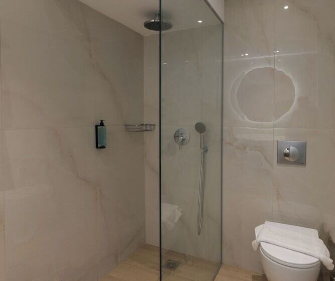 デラックスルーム, Terezas