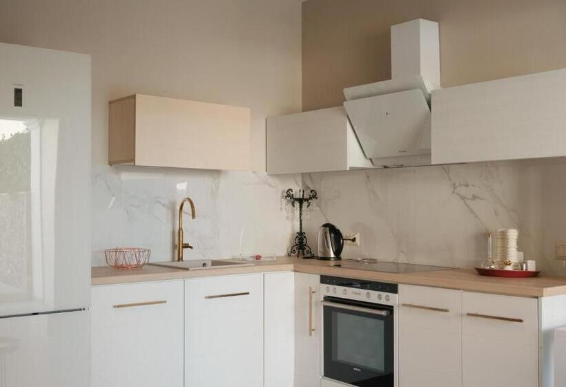 プールビュージュニアスイート, Terezas