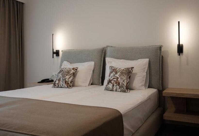 デラックスルーム, Terezas