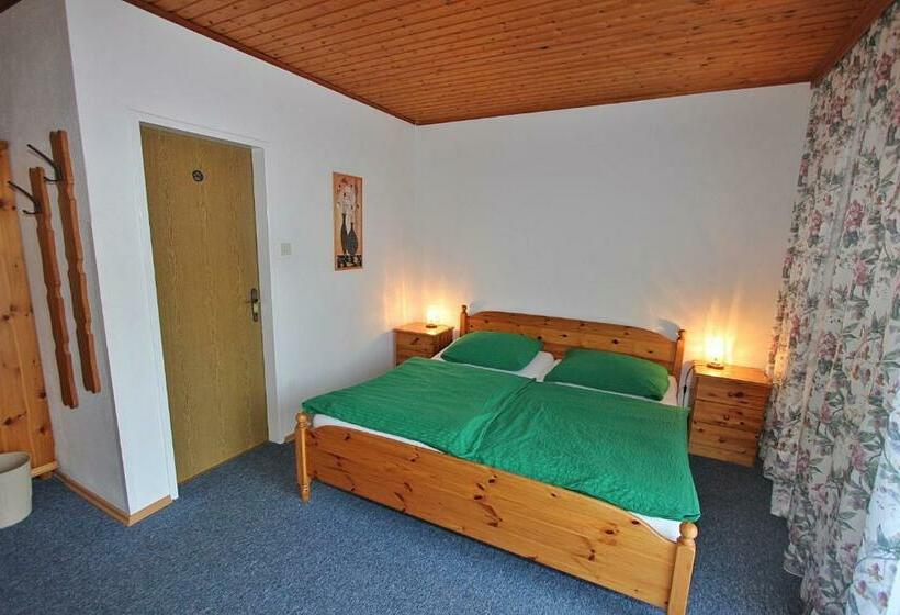 דירת חדר, Pension Sybille