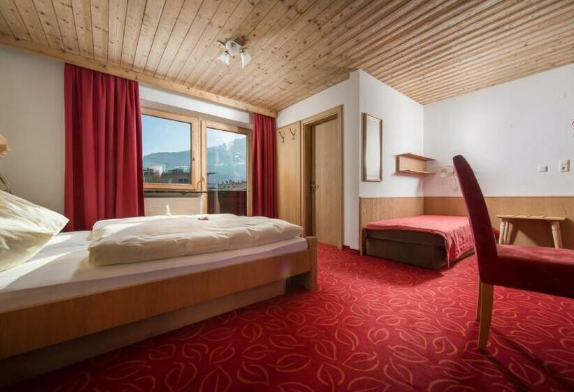 ファミリールーム, Familienhotel Central