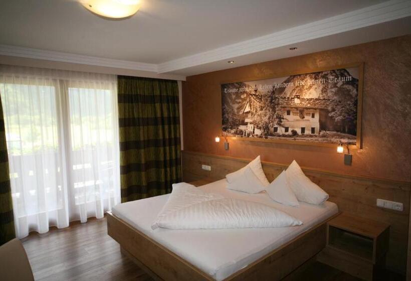 Comfort room with lake view, Frühstückshotel Margret