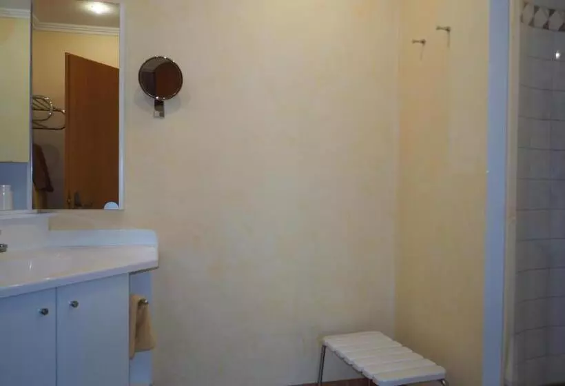 1 Bedroom Apartment Lake View, Frühstückshotel Margret