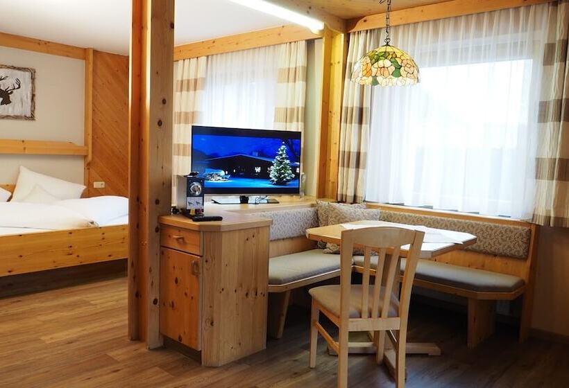 1 Bedroom Apartment Lake View, Frühstückshotel Margret