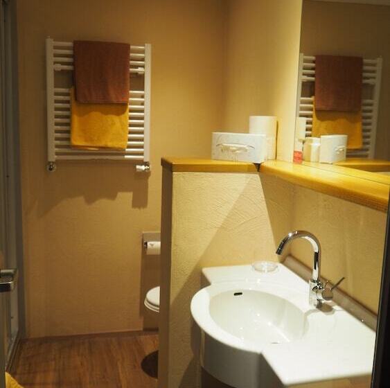 Comfort room with lake view, Frühstückshotel Margret