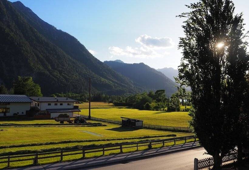 Comfort room with lake view, Frühstückshotel Margret