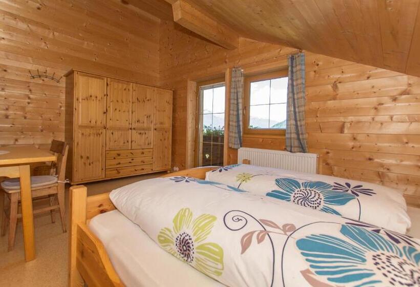 דירת שלושה חדרים, Grenerhof