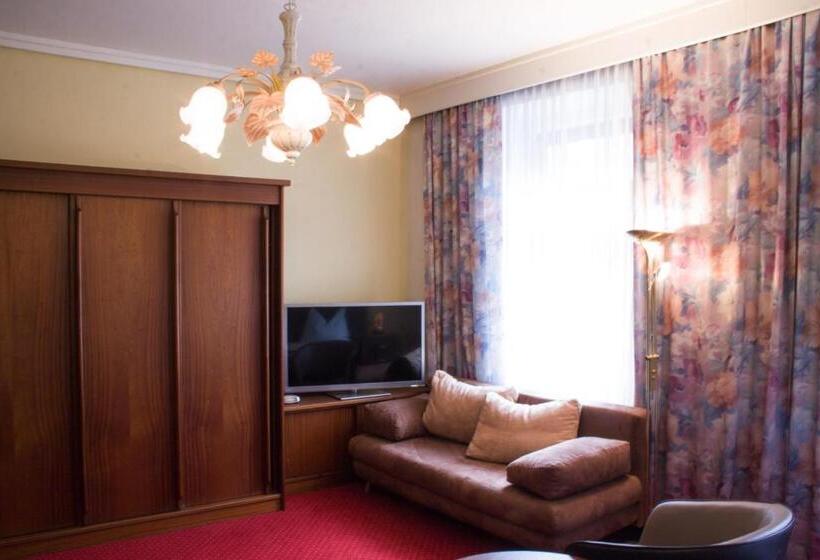 스탠다드 룸, Alter Telegraf