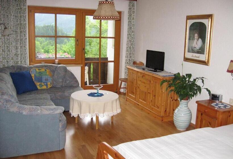 4ベッドルームクラシックタイプ, Backer Ferdl Panzio