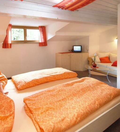 이코노미 룸, Das Stoaberg