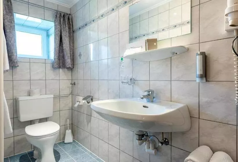 Standard-huone, Das Stoaberg