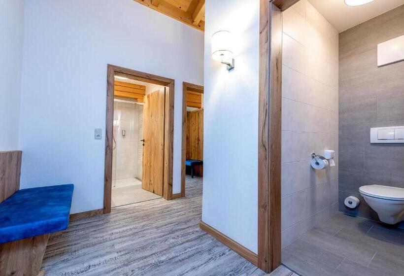 침실 2개 아파트, Das Stoaberg