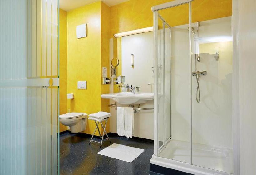 스탠다드 발코니 룸, Garni Colora