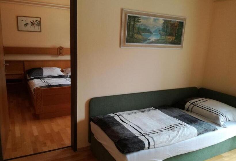 Семейный Номер, Gasthof Kirchenwirt