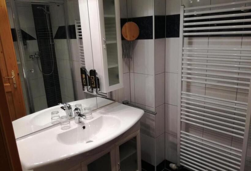 Трехместный Номер Комфорт, Gasthof Kirchenwirt