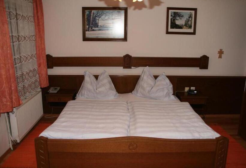 Номер Стандарт Трехместный, Gasthof Kirchenwirt