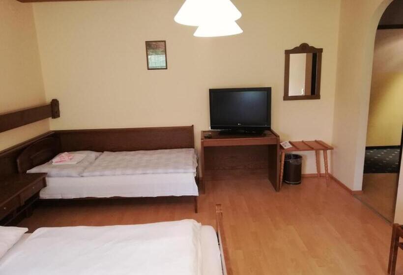 Номер Стандарт Трехместный, Gasthof Kirchenwirt