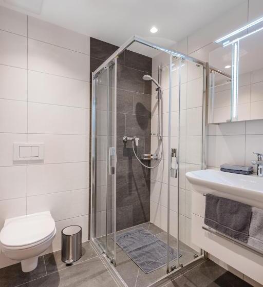 דירת חדר, Meerberg