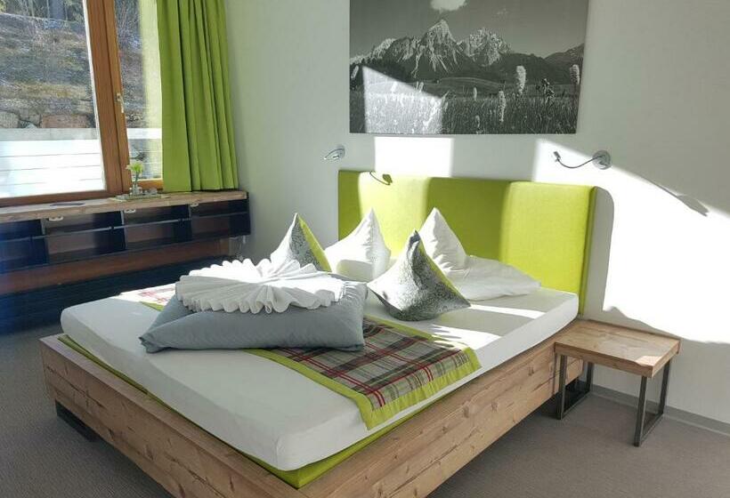 غرفة قياسية, Mytirol