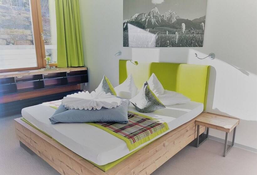 غرفة قياسية, Mytirol