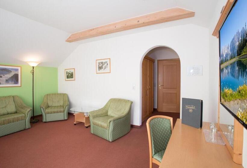 スタンダードルーム, Neuwirt