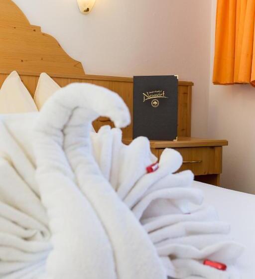 スタンダードシングルルーム, Neuwirt