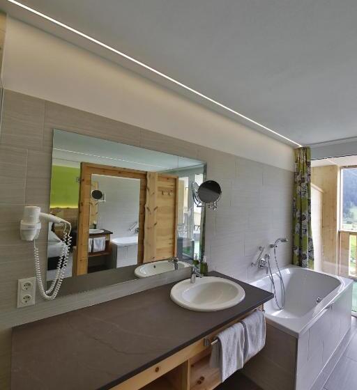 סוויטת ג'וניור, Romantik Resort & Spa Der Laterndl Hof