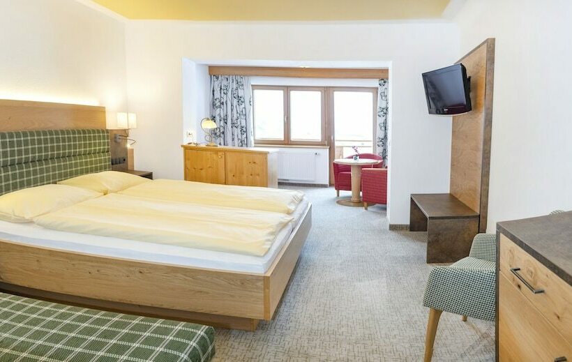 디럭스 룸 산전망, Landhotel Tirolerhof   Wildschönau   Premium Card Im Sommer