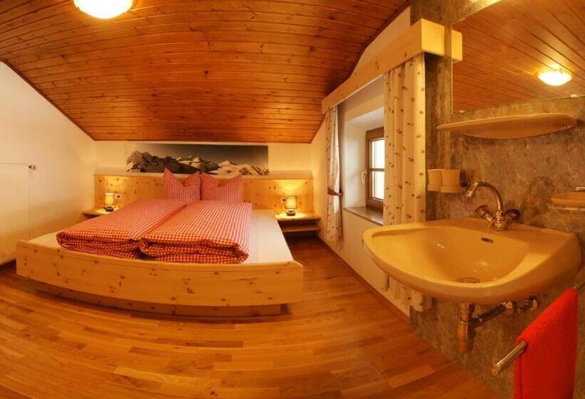 Апартаменты 3 Спальни, Tobadillerhof