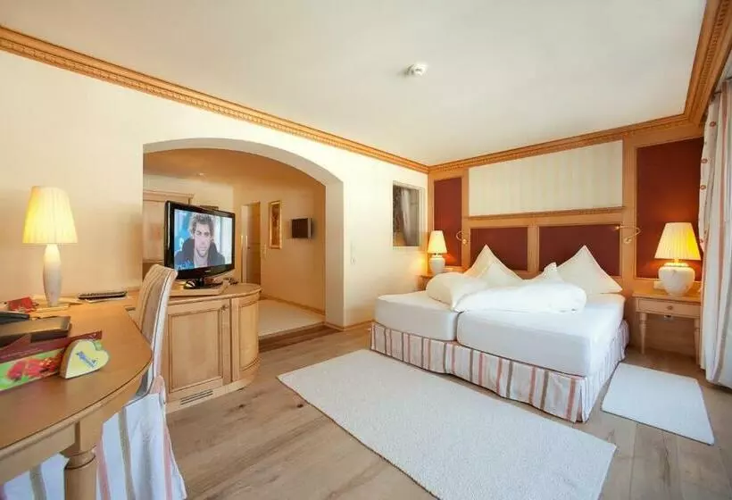 اتاق لوکس با بالکن, Wellnessresidenz Alpenrose