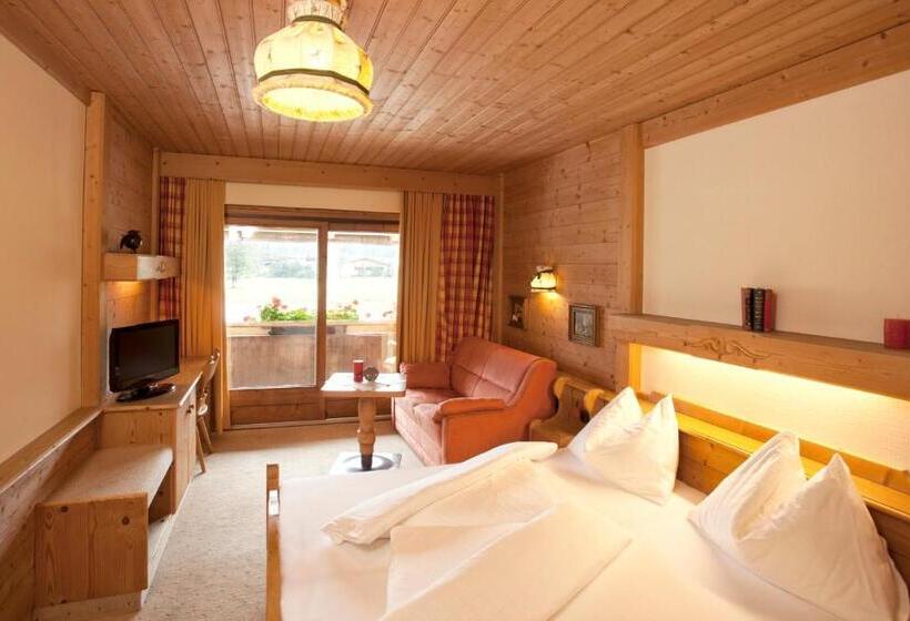 Номер Стандарт с Балконом, Landhotel Strasserwirt