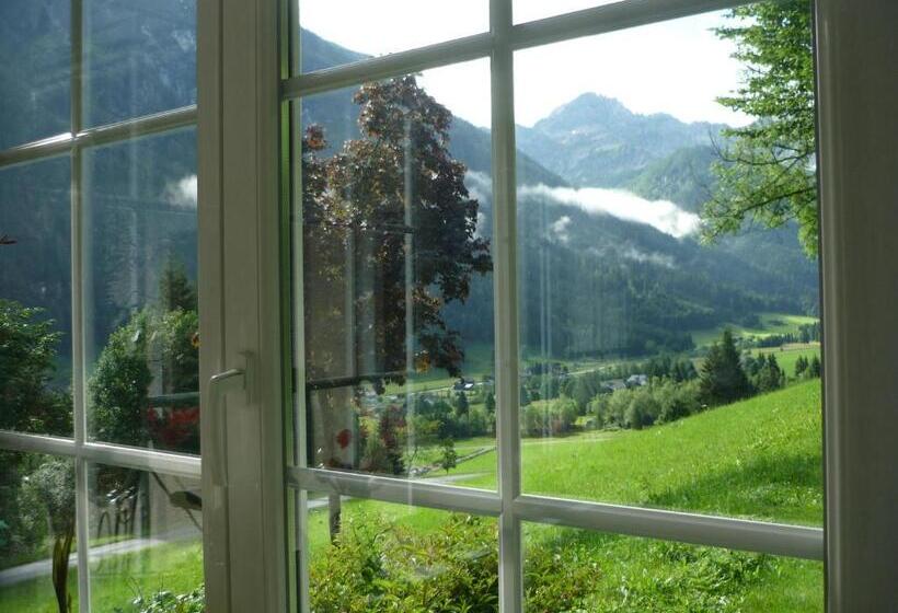 バルコニー付きスタンダードトリプルルーム, Oberrainbauer