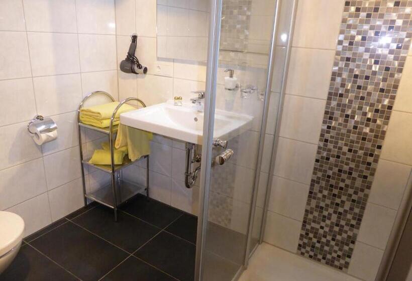 غرفة كومفورت, Gasthof Enzian