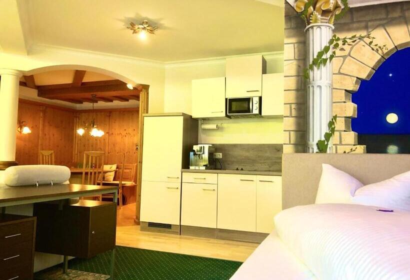 شقة غرفتين, Gasthof Enzian