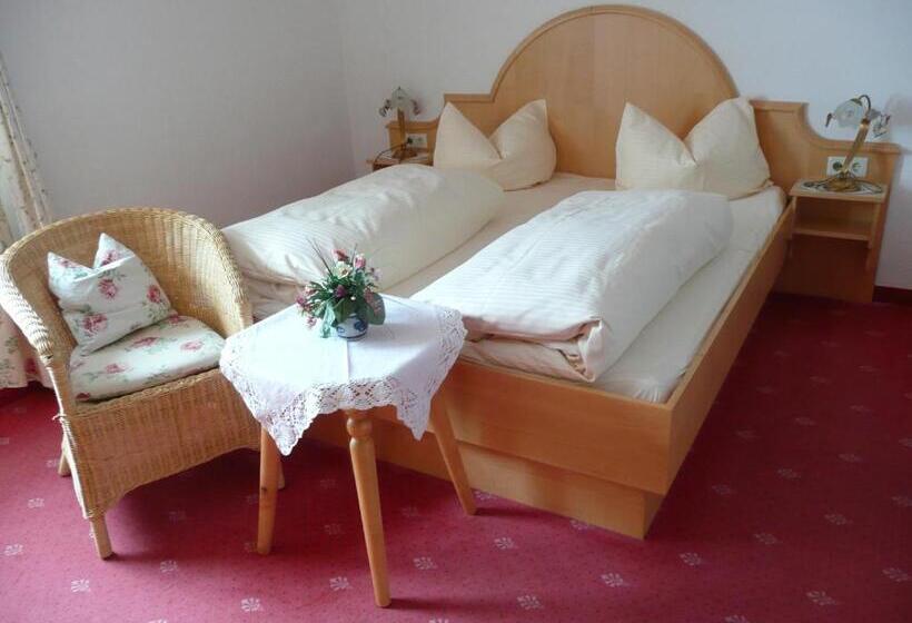 غرفة إقتصادية, Gasthof Enzian