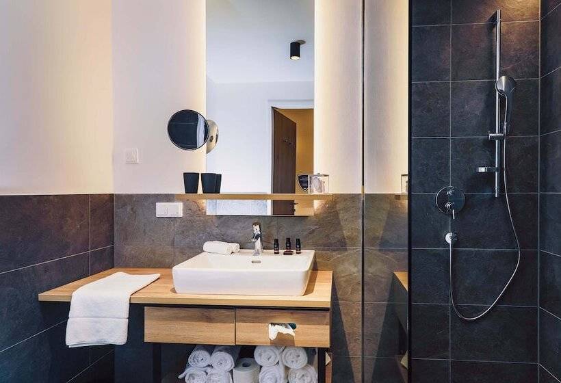 اتاق سوپریور با بالکن, Stockinggut By Avenida Hotel & Residences