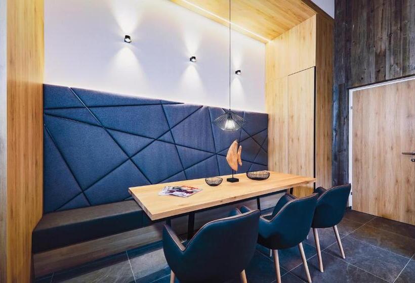 阁楼套房, Stockinggut By Avenida Hotel & Residences