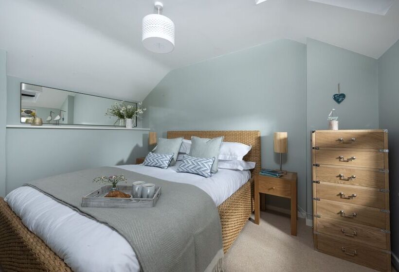 침실 1개 주택, Navas Nook Llp