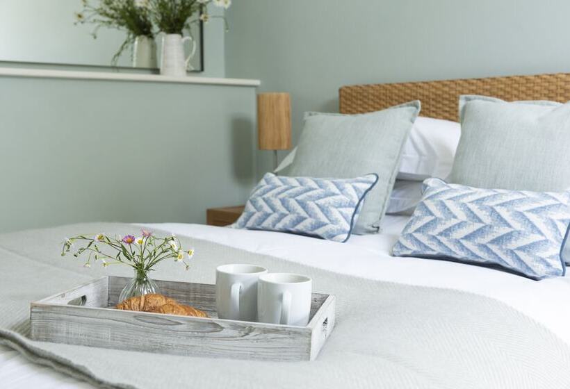 침실 1개 주택, Navas Nook Llp