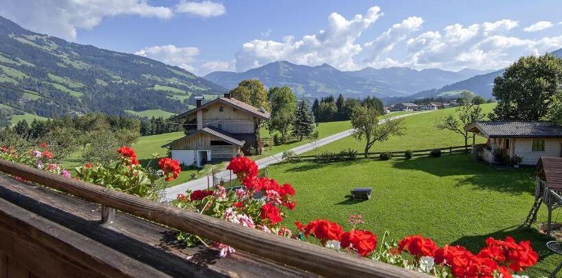 דירת שני חדרים, Achrainer Moosen